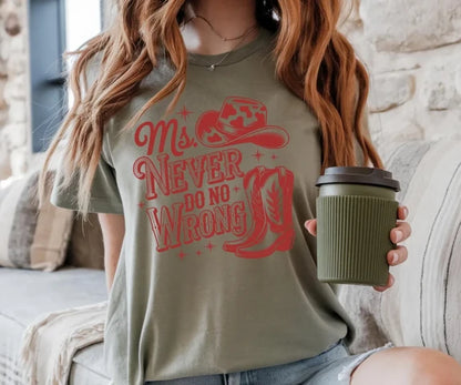 Western Shirt, Ms. Never Do No Wrong, Cowgirl tee, Country Concert Tee Shirt Gildan 5000, Sweatshirt & Hoodie