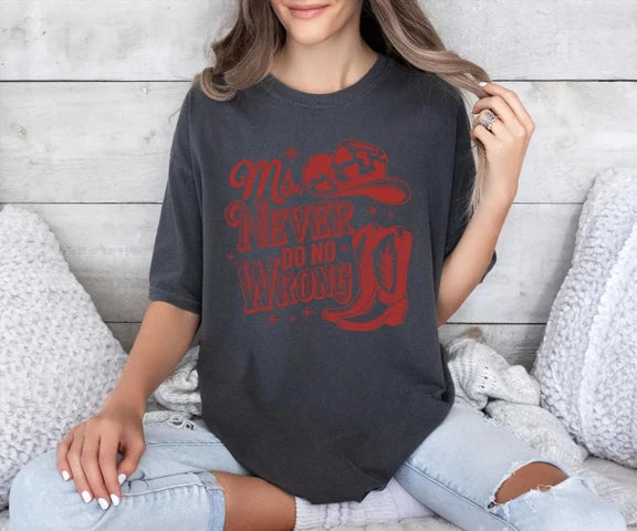Western Shirt, Ms. Never Do No Wrong, Cowgirl tee, Country Concert Tee Shirt Gildan 5000, Sweatshirt & Hoodie
