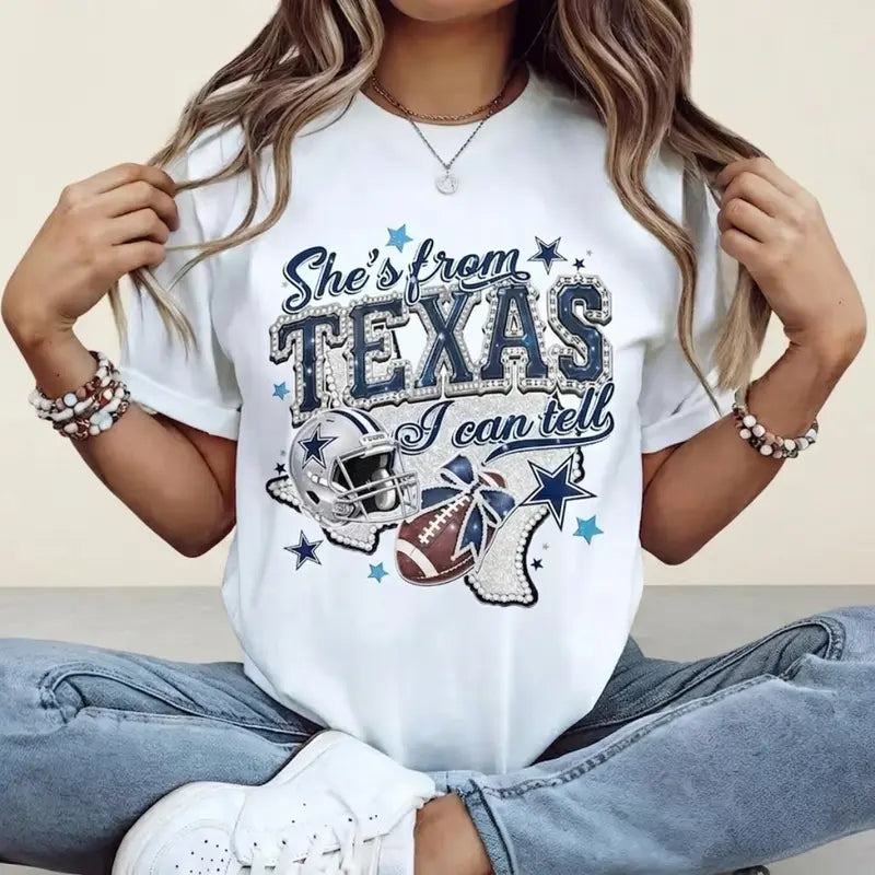 She's From Texas I Can Tell Cowboys T- Shirt Gildan 5000, Sweatshirt & Hoodie