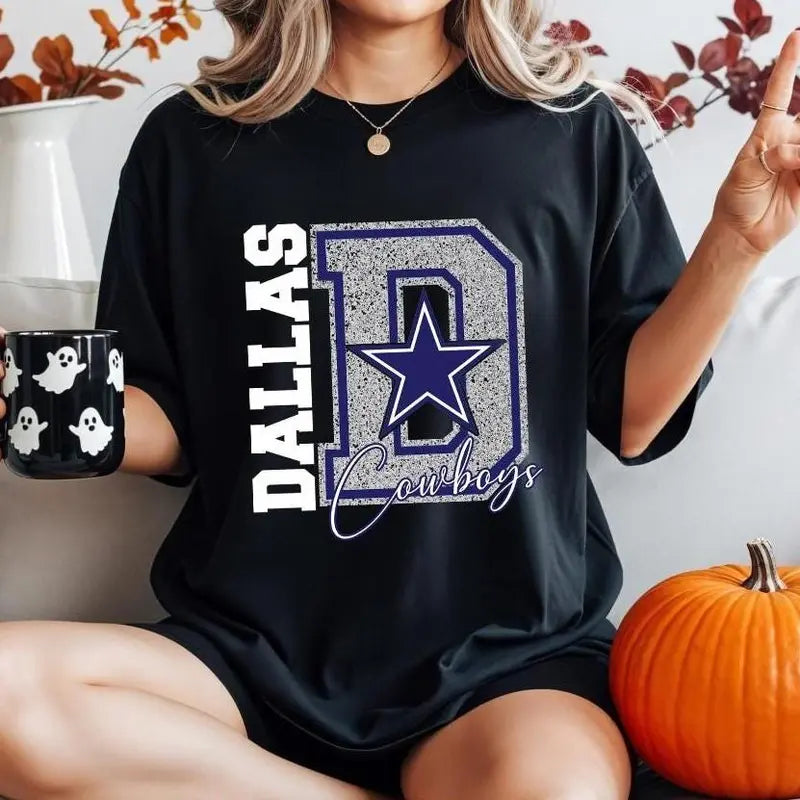 Dallas Football Vintage Style T- Shirt Gildan 5000, Sweatshirt & Hoodie