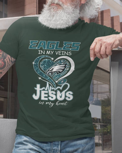 Philadelphia Eagles Football V2 T- Shirt Gildan 5000, Sweatshirt & Hoodie