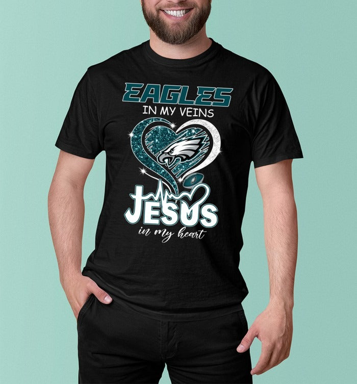 Philadelphia Eagles Football V2 T- Shirt Gildan 5000, Sweatshirt & Hoodie